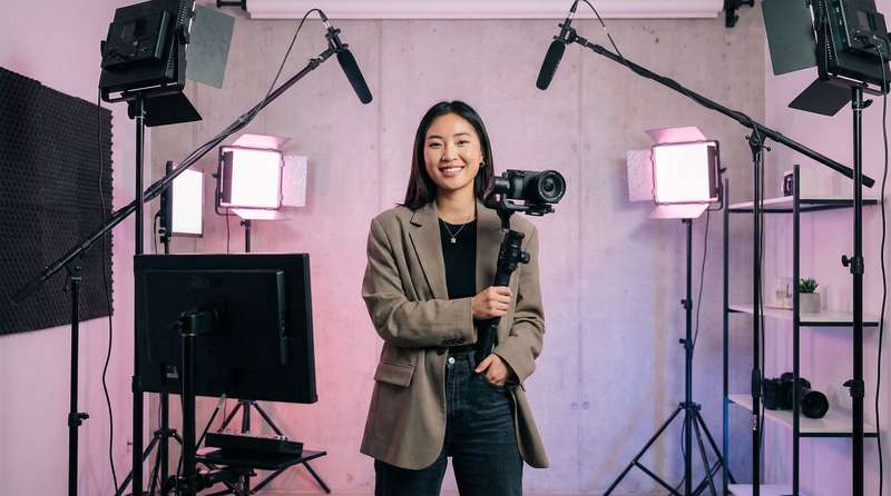 海角社区专业影视制作